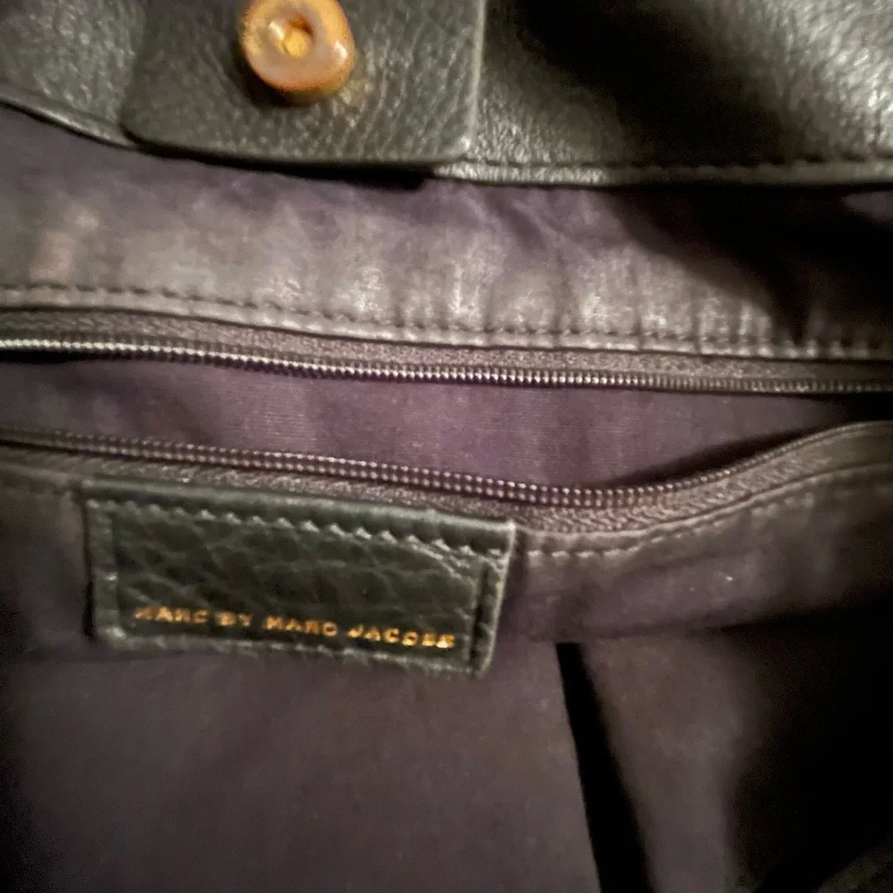 Marc Jacobs Black Leather Hobo Bag Corpcore Business Casual Wear To Work